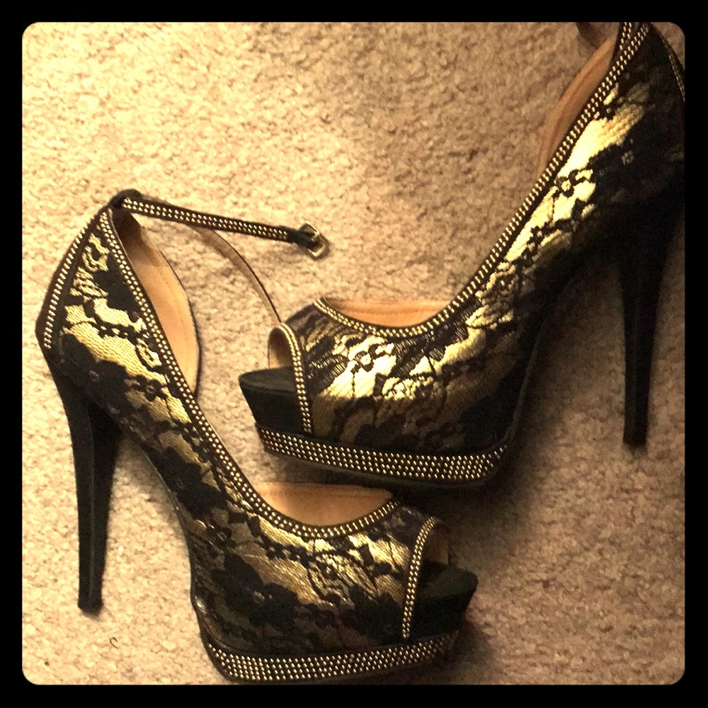 JustFab black and gold lace stiletto
